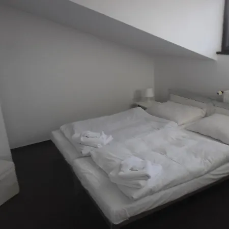 Bike-hotel Medenec Szálloda Nové Město pod Smrkem