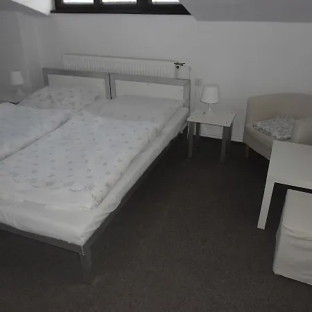 Bike-hotel Medenec 3* Nové Město pod Smrkem