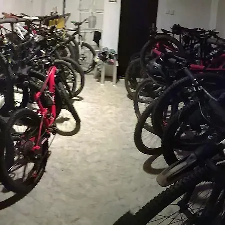 호텔 Bike-hotel Medenec